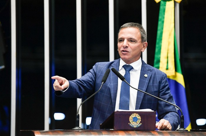 Bittar critica pedido do rei Charles III a Lula sobre preservação da Amazônia