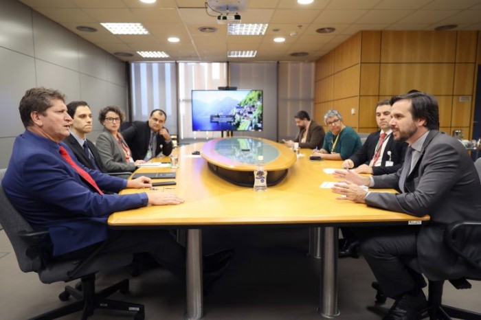 Anatel garante apoio institucional para Rede Legislativa de Rádio e TV