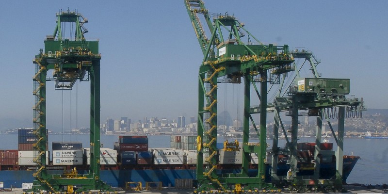 Aumento das importações faz superávit comercial cair 15% em setembro