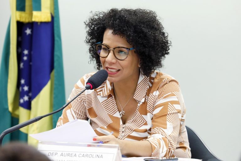 Comissão aprova cota permanente para filmes nacionais no cinema