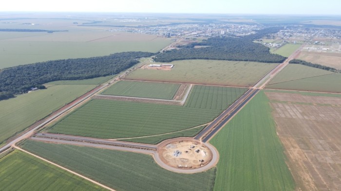 Prolongamento da Avenida Brasil chega a 52% de execução concluída