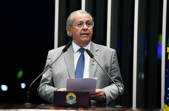 Jayme Campos defende parte dos fundos constitucionais para pequenas empresas