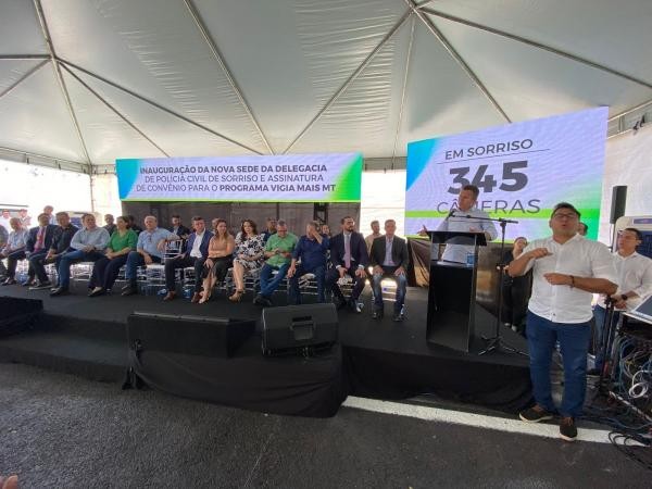 Sorriso: Governador entrega sede da nova delegacia e prédio da Escola São Domingos