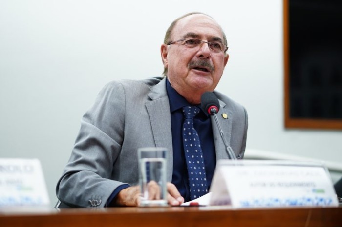 Especialistas defendem calendário vacinal para pessoas com obesidade e campanhas informativas