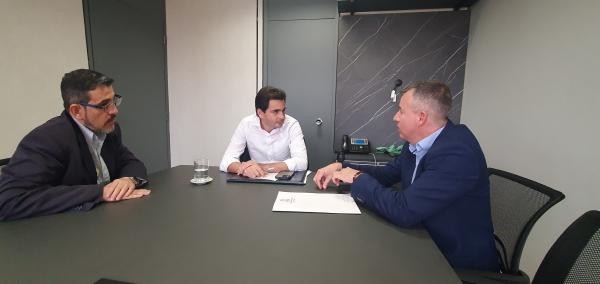 Vereadores pedem que deputado federal destine recursos para ampliação da saúde pública de Sorriso