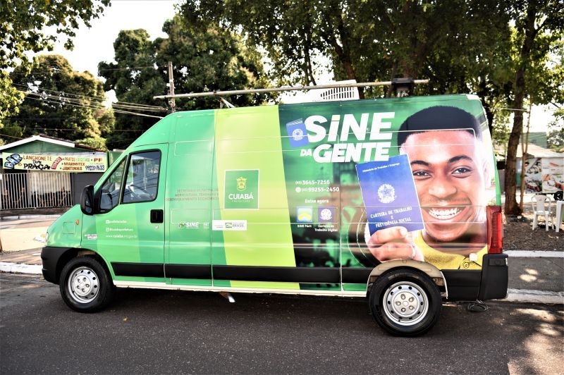 Van do Sine da Gente leva atendimentos ao bairro Altos da Glória e região 