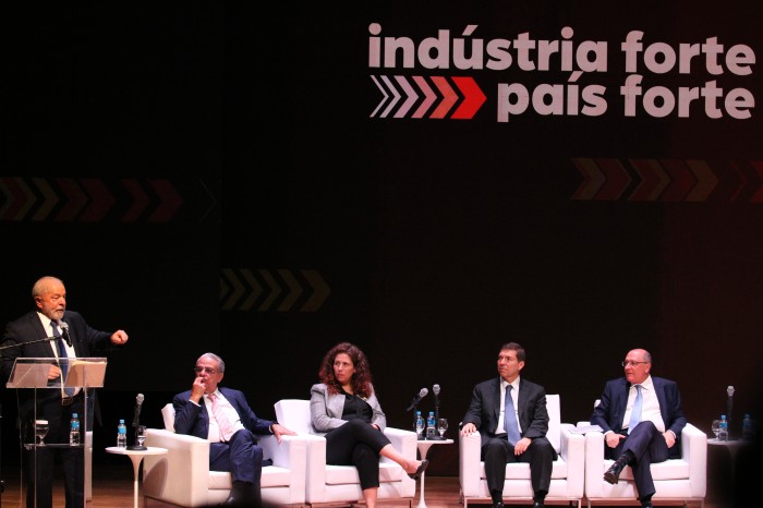 Lula prega paciência em negociações sobre estrutura ministerial