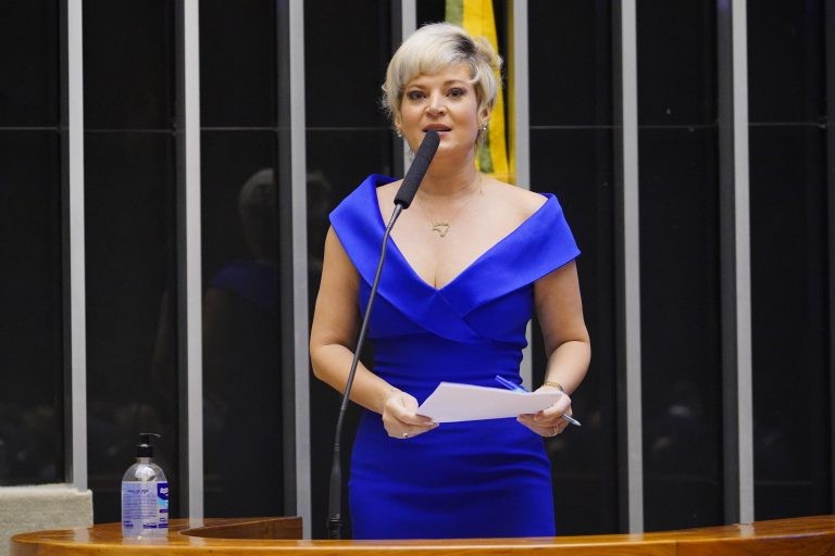 Comissão aprova prazo para a troca de itens comprados pela internet