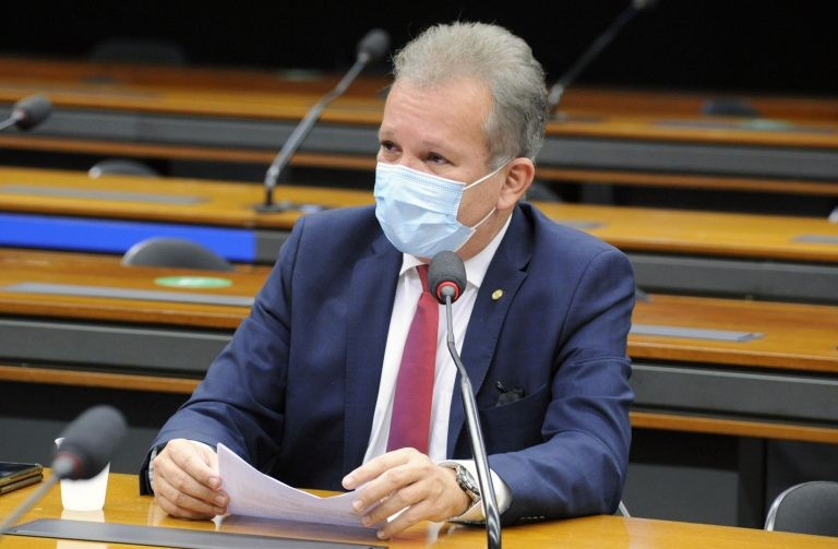 Comissão aprova veiculação de mensagem educativa em local de atendimento ao público