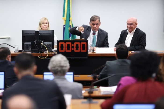 Conselho de Ética instaura processos contra sete deputados e sorteia listas tríplices para escolha de relator