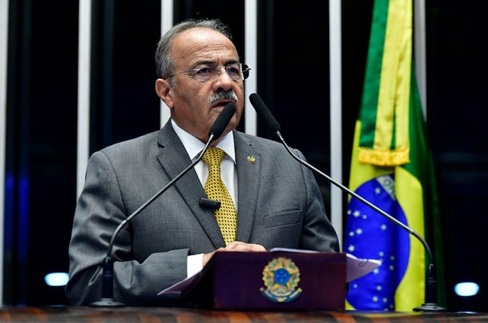 Chico Rodrigues destaca aprovação de dedução do IR por doações a pesquisa