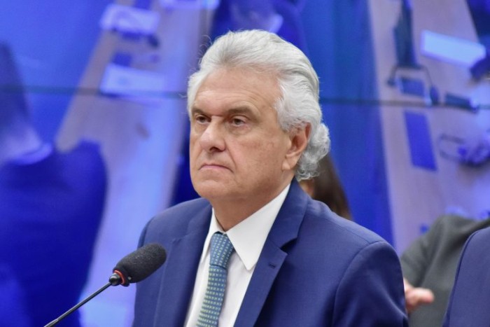 Caiado defende em CPI tipificação criminal de algumas condutas do MST