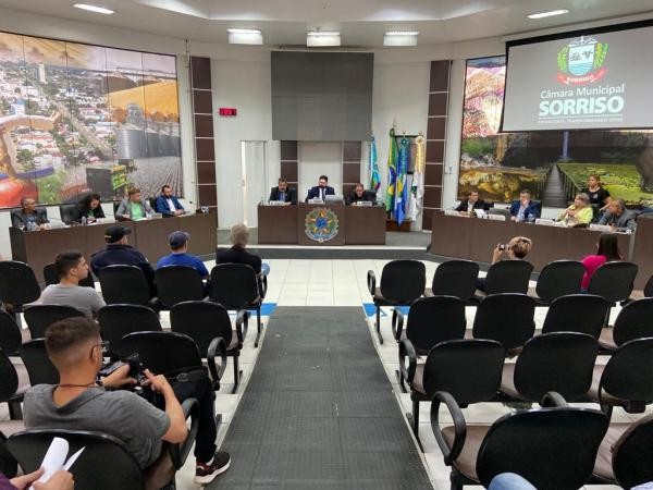 Requerimentos pedem informações sobre obras da UPA e gastos hospitalares com pacientes