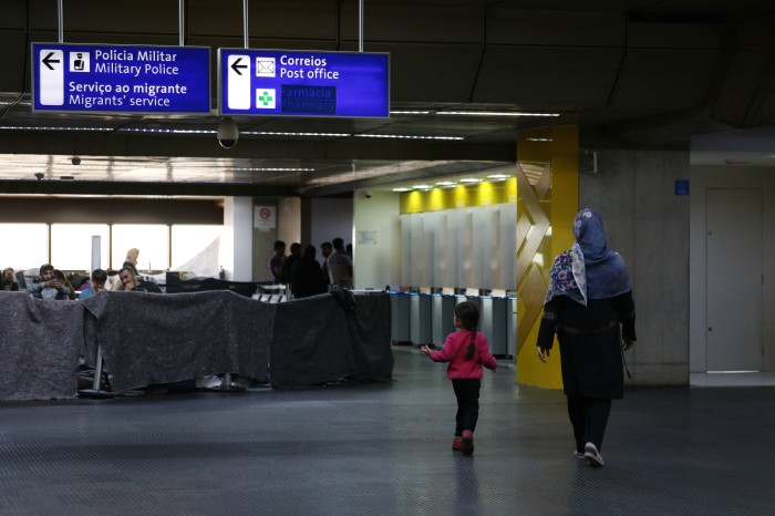 Total de deslocados no mundo é recorde e supera 110 milhões de pessoas