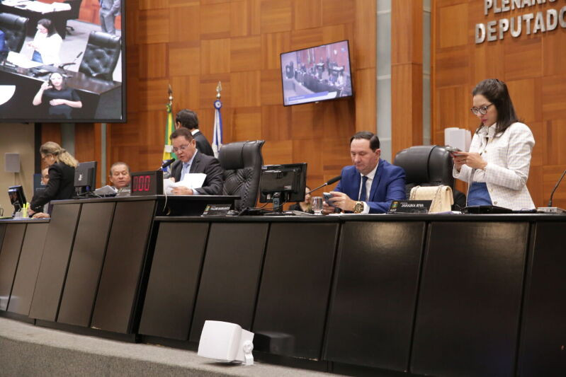 Deputados aprovam projeto que cria 18 cargos no Judiciário de MT