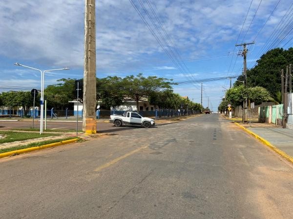 Presidente da Câmara pede faixa elevada em rua lateral à Escola Leonel Brizola