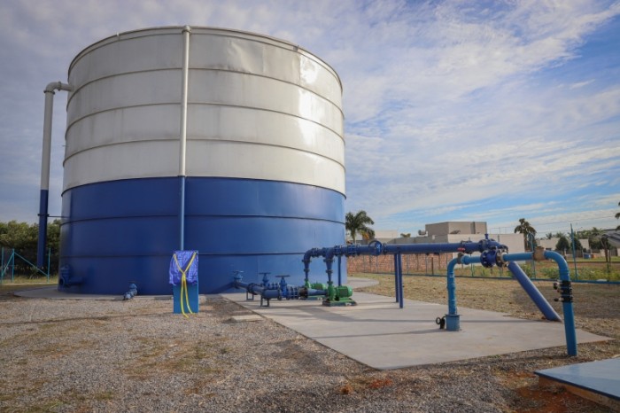 Três novos reservatórios de água atenderão diretamente cerca de 5 mil famílias