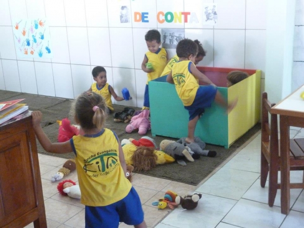 Quase 15 mil crianças estão na fila de espera por creche em Mato Grosso 