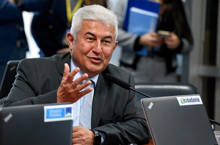 CE pode votar regras de segurança em escolas