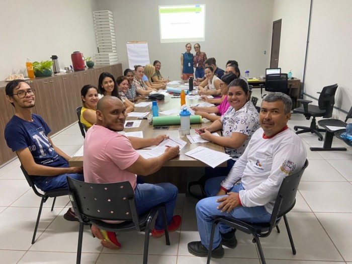 Amamenta e Alimenta Brasil é tema de capacitação para profissionais da saúde