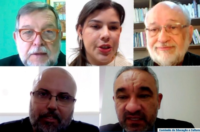 Mudanças políticas afetaram cumprimento do PNE, dizem debatedores