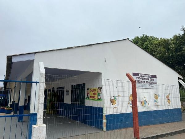 Presidente da Câmara pede manutenção de sala de aula da Escola Geni Forgiarini