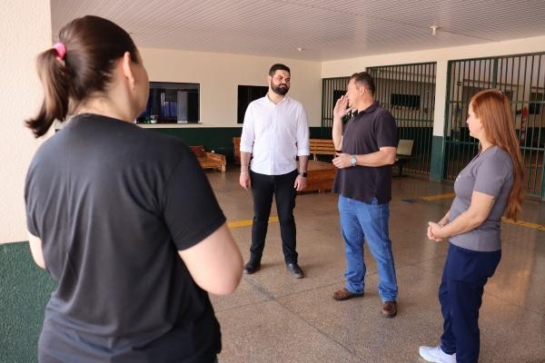 Presidente do Legislativo solicita instalação de faixas elevadas em frente a escolas e igreja no distrito de Boa Esperança