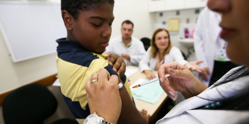 Rio realiza campanha de multivacinação para crianças e adolescentes