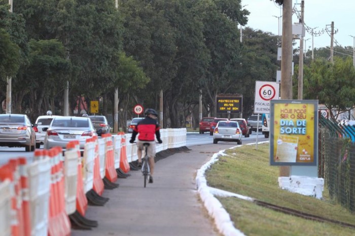 Comissão discute mobilidade urbana e segurança no trânsito para ciclistas