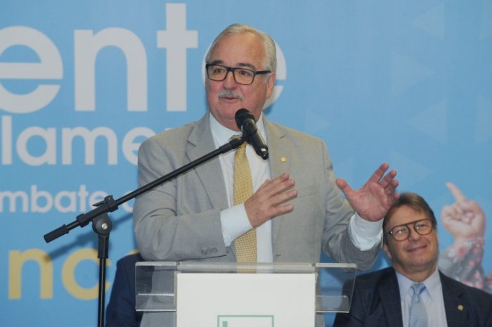 Projeto proíbe inclusão de vacinas emergenciais no Programa Nacional de Imunizações