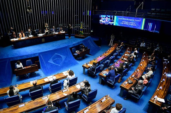 Brasil manterá acolhimento a refugiados, afirmam participantes de sessão