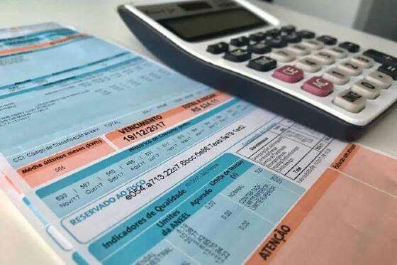 Dívidas na conta de energia podem ser parceladas em até 24 vezes