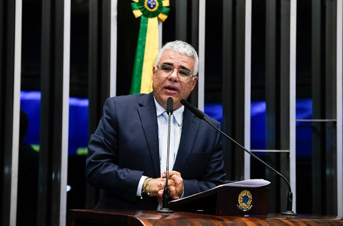 Girão critica pedido de cassação do prefeito de Joinville (SC)