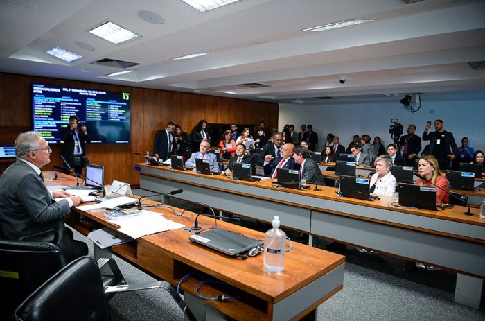 Comissão de Relações Exteriores vota 17 acordos internacionais