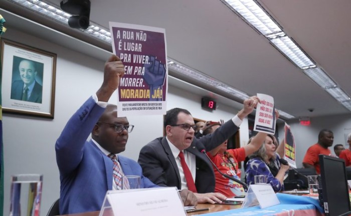 Frente parlamentar quer mudar “quadro desolador” da população em situação de rua