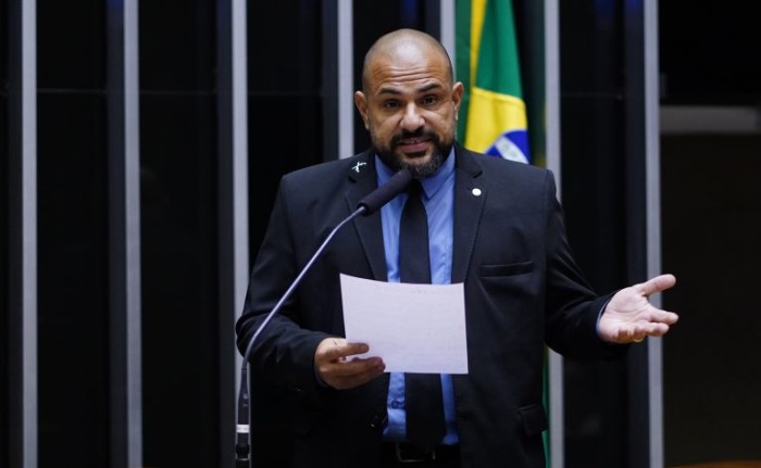 Projeto permite forças militares no treinamento de guardas municipais