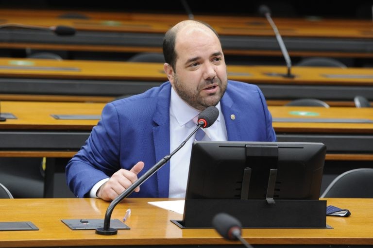 Comissão aprova seguro de vida obrigatório para policiais