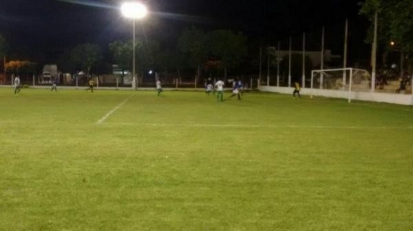 Parlamentar solicita construção de cabine para imprensa no miniestádio do bairro São Domingos