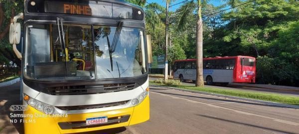 Presidente da Câmara solicita transporte coletivo noturno para atender universitários