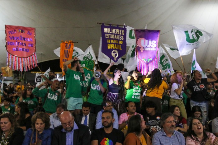 Congresso da UNE deve reunir cerca de 10 mil estudantes em Brasília