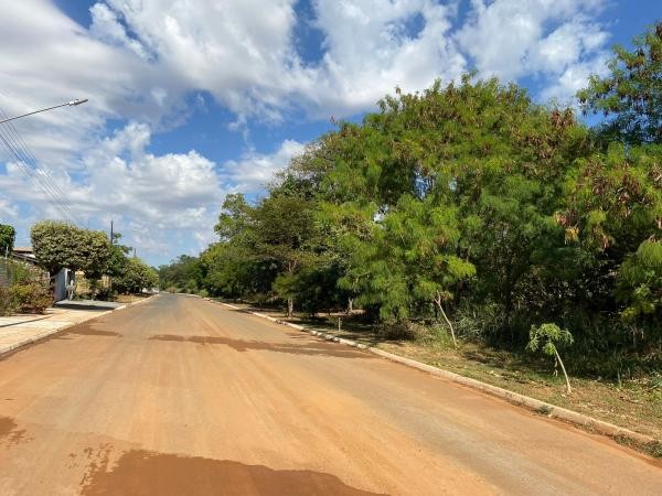 Presidente da Câmara de Sorriso solicita melhorias e revitalização na área verde do bairro Mario Raiter