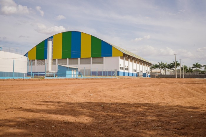 Praça Rotary no bairro Tessele Junior está sendo revitalizada