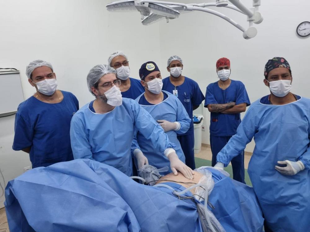 Técnica revolucionária é utilizada no CHC para tratamento de paciente com hérnia incisional