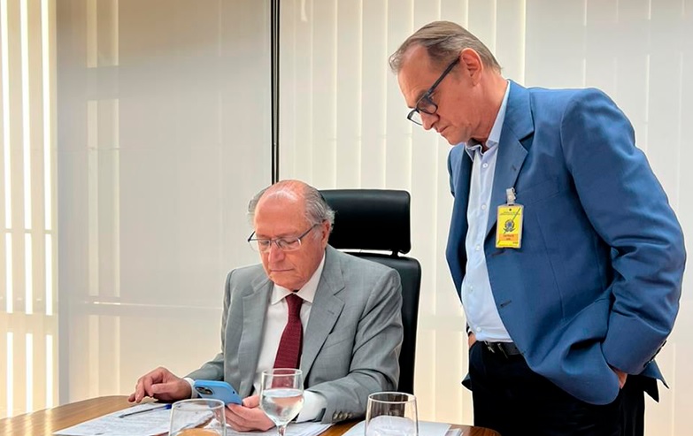 Wilson responde governador que ironizou sua defesa da pesca profissional