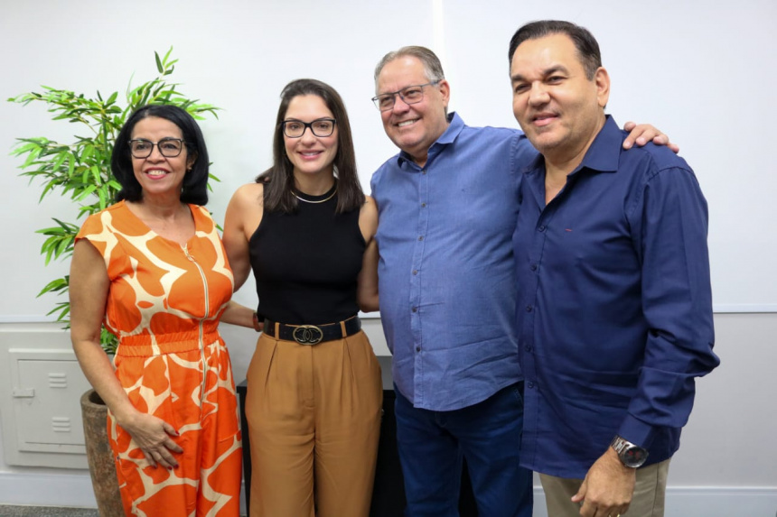 Prefeito e deputada buscam recursos para saúde municipal