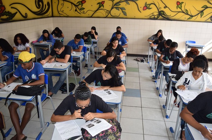 Programa Escola em Tempo Integral é sancionado com vetos