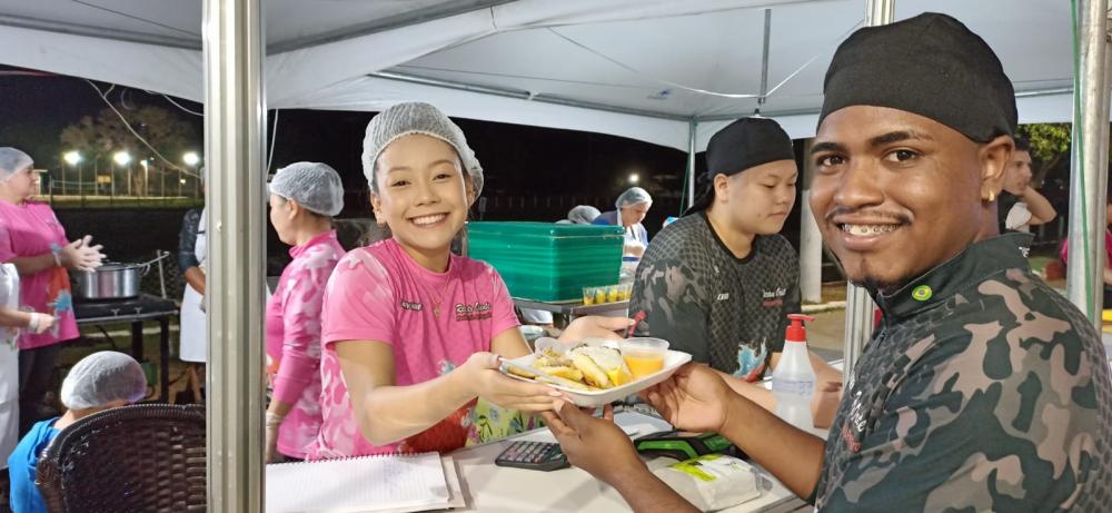 Chef de cozinha Marcelo Cotrim realiza consultoria gratuita em Cáceres