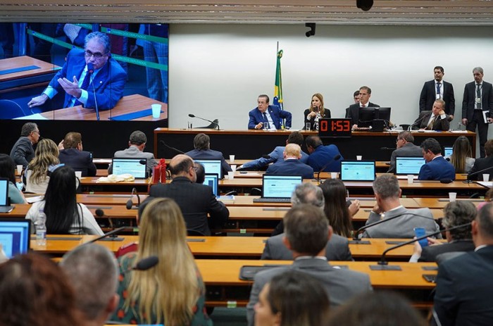 Divulgado relatório preliminar da LDO 2024, com regras para emendas
