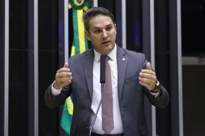 Comissão aprova projeto que prevê piso salarial de R$ 3.845,63 para guardas municipais