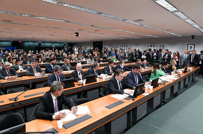 Relator apresenta na terça relatório da LDO à Comissão Mista de Orçamento